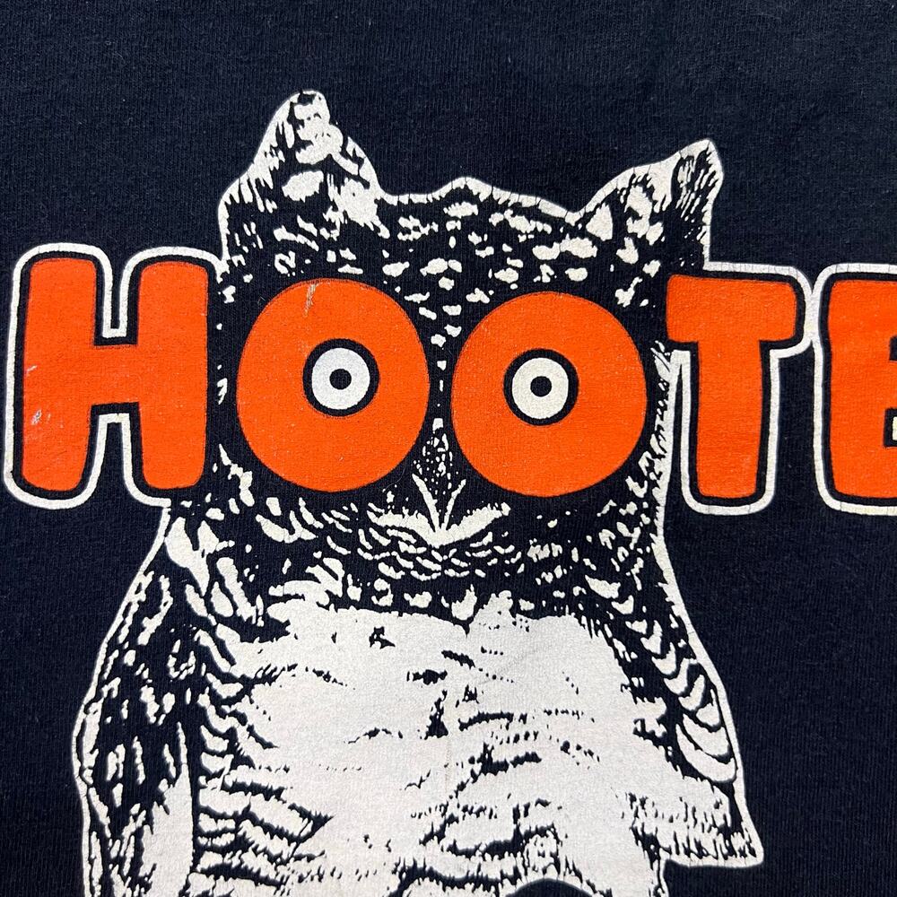 Vintage Hooters Restaurant Owl Des Moines Iowa T Shirt L 90s Tacky Unrefined - Picture 4 of 7